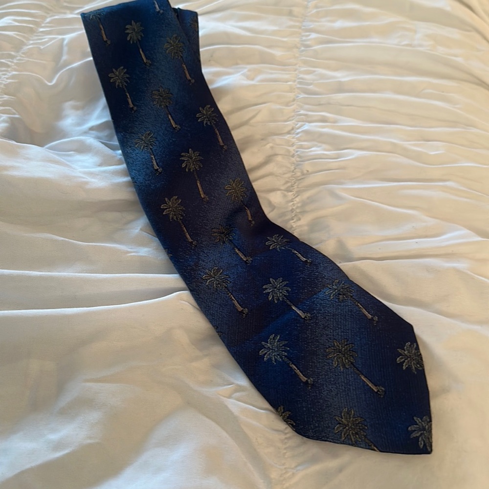 Men’s tie